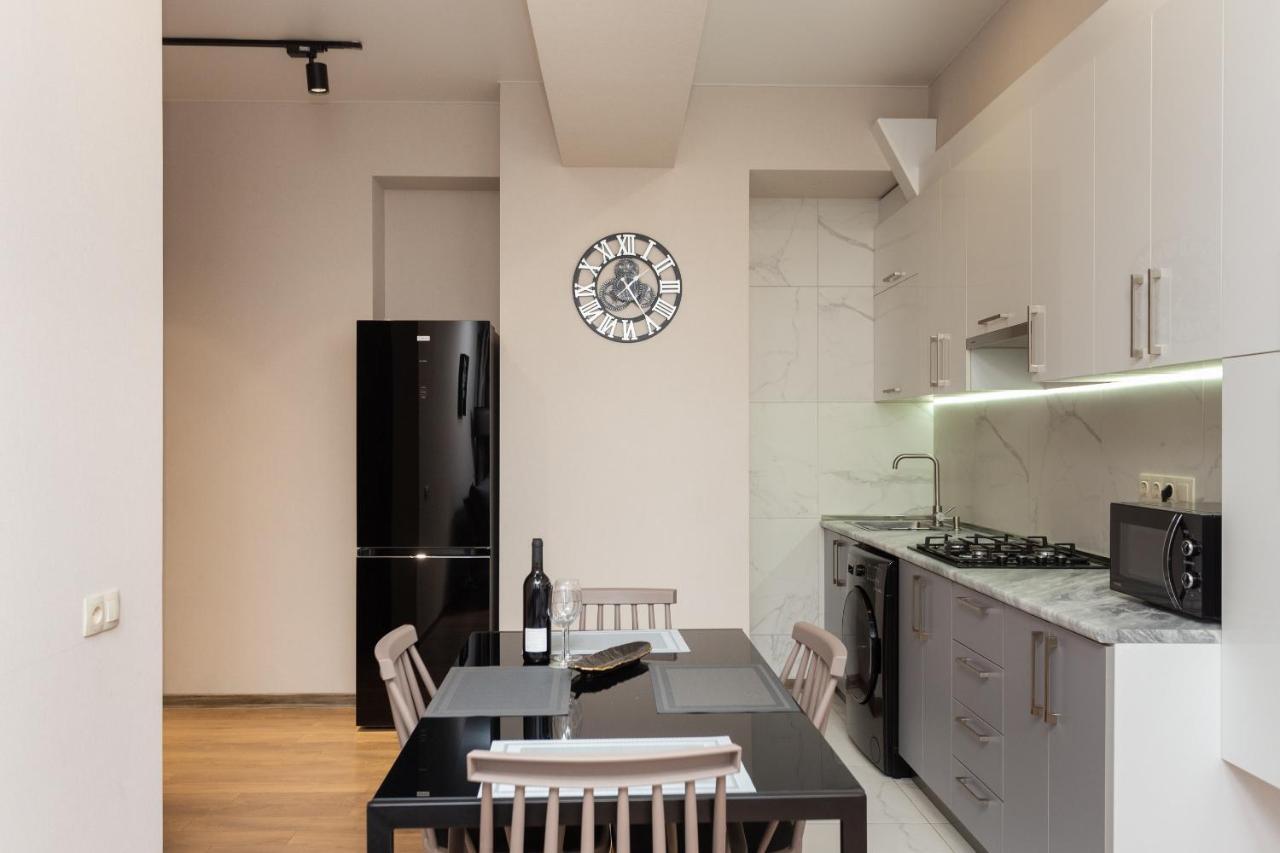 Saburtalo Apartment Tbilisi Eksteriør billede